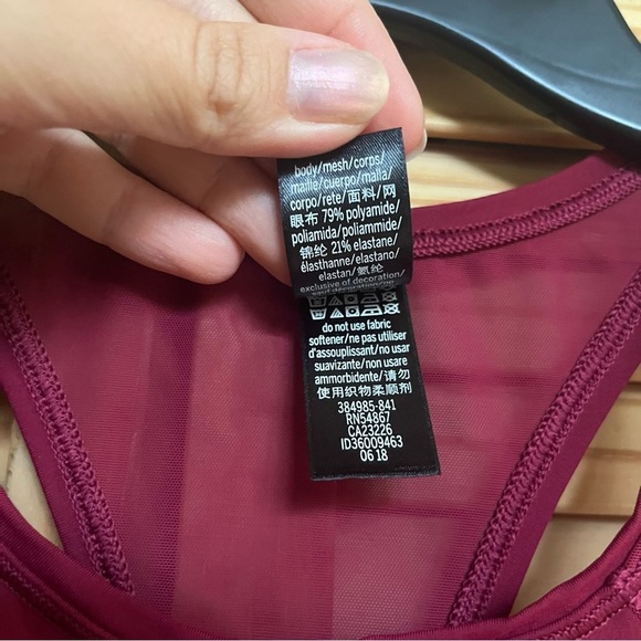 Victoria’s Secret Sport Athletic Tank Top Burgundy Red Mesh Size S Gym - Picture 4 of 8